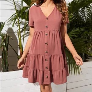 Maternity dress. Pink. Size xl runs a little big. Tried on doesnt fit